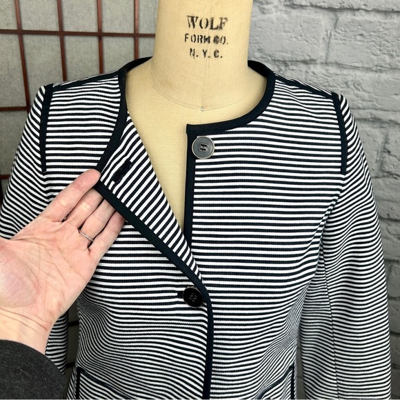 Black and White Stripe Suit Coat Business Jacket Ladies Work Talbots 2P Blazer - Picture 8 of 10